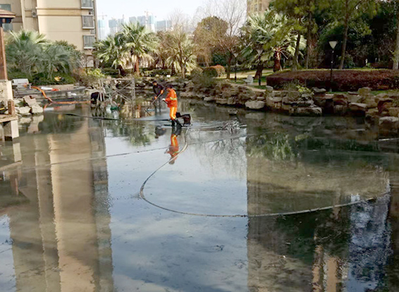 黄南景观池淤泥清理